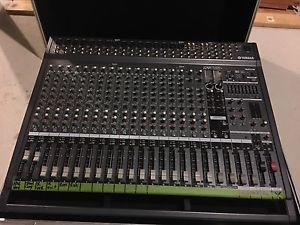 Yamaha EMX 5000-20 Powered Mixer