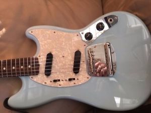 Fender Classic 65 Mustang Electr