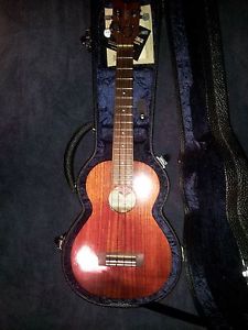 Kamaka HF-2 LK, Long Neck, Side keys, Concert Ukulele.  Hard Case.