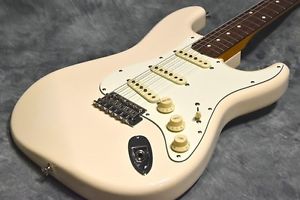 Fender Stratocaster ST62-TX Vintage White Electric Free Shipping
