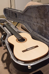 Bruce Roberts Spruce/Rosewood classical guitar