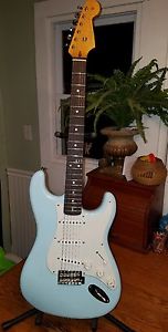 fender stratocaster mij stratocaster  96 (partscaster?) W/ fender gig bag