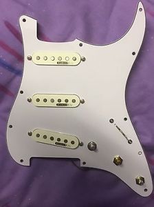 Stratocaster Pickguard Kinman Mk1 pickups Gilmour Mod, Orange Cap, Treble Bleed