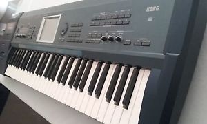 Korg Triton Extreme 61 Keys - Mint Digital Syth / Sonidos Latinos