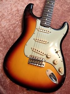 Fender 1960 Stratocaster L.Relic 3Tone Sunburst 2009 Electric Free Shipping