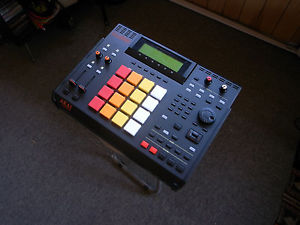 AKAI MPC 2500 