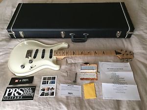 Paul Reed Smith 2011 305 Guitar Antique White - PRS Stratocaster / Strat Type