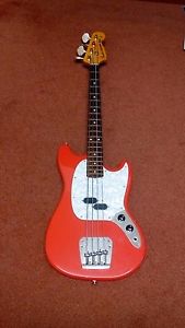 Fender Mustang Bass (Japan) Coral Red 2007