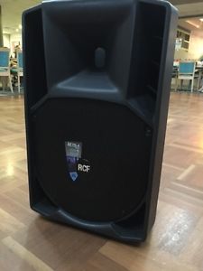 1 RCF ART 7 SERIES 725A ACTIVE SPEAKER