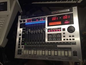 Roland MC808 Music Sampler Mc808
