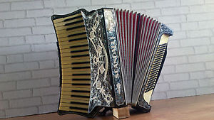 akkordeon Scandalli Scott Wood Four