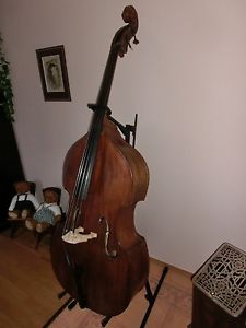 Contrebasse d'environ 100ans