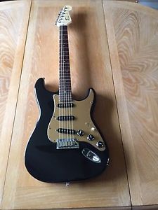 Fender American Deluxe Stratocaster - Mint Condition - Montego Black S1