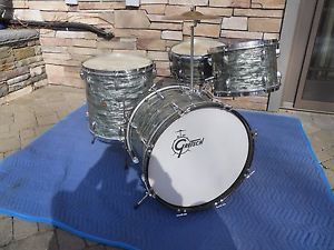 1952 GRETSCH BROADKASTER "BOP" DRUM SET MIDNIGHT BLUE PEARL ORIGINAL CONDITION.