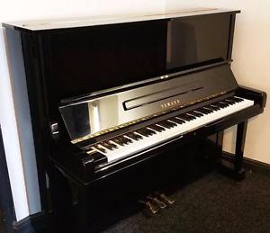 Yamaha U3 upright piano - Black Gloss - Free delivery!