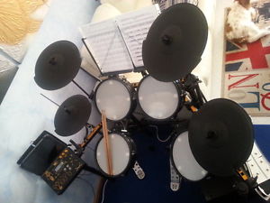 BATTERIA ELETTRONICA MARKDRUM COMPLETA DI MECCANICHE E 2 CRASH