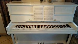 Ritmüller Klavier Piano Weiß Gold