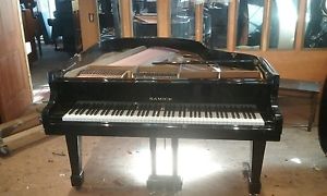 SAMICK 5' 7"grand piano MINT. Nice tone.LOW PRICE/FREE DELIVERY/TUNING. EAST USA
