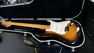 fender american deluxe stratocaster mint