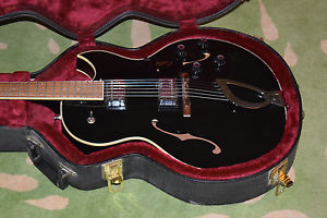 Guild Starfire II Made in Westerly RI USA w/OHSC RARE!!!