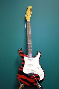 1983 NOS Hondo Paul Dean III Signature Solid Body Electric Guitar