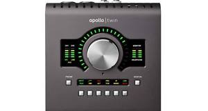 Universal Audio Apollo Twin MkII QUAD w/ 49 UAD Plugins!