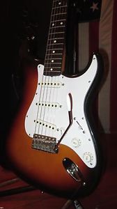 1991 Fender '62 Reissue Stratocaster Electric Guitar Sunburst MIJ w/ Orig Case