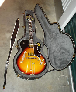 Epiphone 'one of a kind' Broadway w/Varitone case tune-o-matic bridge gold hwr