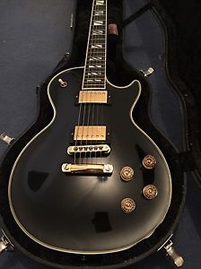 Gibson Les Paul Supreme Ebony 2004 Gold Trim Black Beauty.