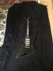 Explorer Custom Handbuilt guitar+cs (Neckthrough)Blk Diamond
