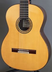 Sakurai Excellent model 1988 One Owner Classical Guitar & Case Kohno