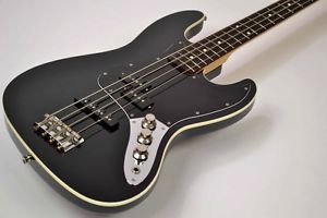 Fender Japan AJB Used w/ Gigbag