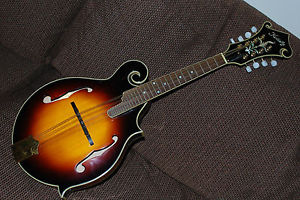 Kentucky Mandolin KM-630 with Hard Case