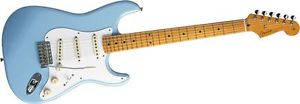 Fender Stratocaster Classic Series '50s Maple Fingerboard Daphne Blue con Borsa