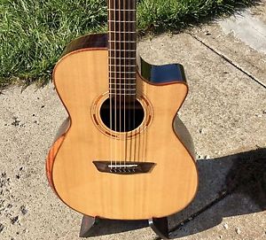 Washburn Comfort Series Grand Auditorium Acoustic Electric Guitar WCG20SCE
