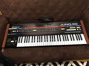 Roland Juno-60 Programmable Polyphonic Synthesizer Nice Keyboard Working