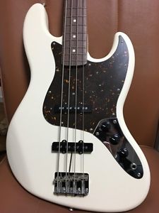 fender Japan Exclusive Classic 60s Jazz Bass Vintage White made in japan