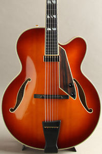 D'AQUIST DQ-NYE Almond Burst NewYorker Model E-guitar