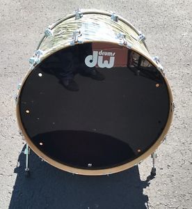 28" DW Drum Bass Drum Collectors Series Custom Oyster