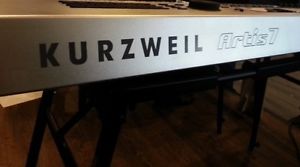 Kurzweil Artis 7 Keyboard in