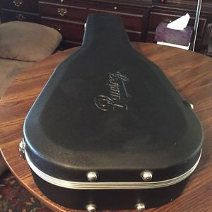 1998 Ramirez Classical Guitar with original Ramirez case, Spain