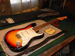 Vintage Tokai Sunburst Stratocaster Cool 50's Electric Guitar w case Japan Made