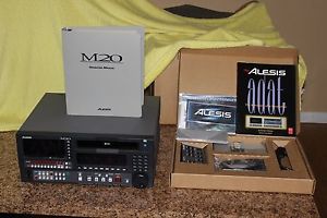 ALESIS M20 Professional 20 Bit Digital Recorder