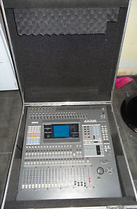 Yamaha 02R Digital Recording Console mixer