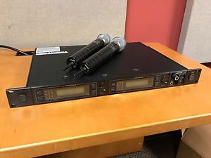 Sure U4D-M4 Wireless Microphone Receiver with 2 Beta 87 U2-J4 Microphones