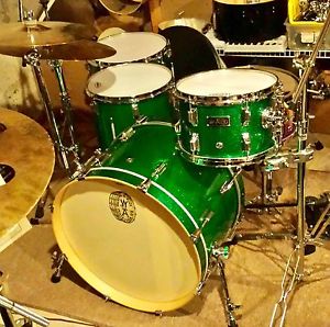 Walberg and Auge Drum Set 14x22, 8x12 16x14, 16x15 Green Sparkle