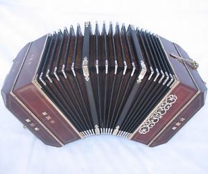 Bandoneon AA 142 tönig Halbdekor  Zinkplatten 442 Hz gestimmt