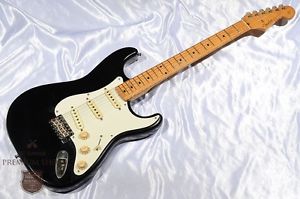 Fender Japan 1986 ST57-140 EXTRAD BLACK Used  w/ Hard case FREE SHIPPING