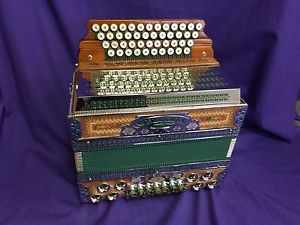 MELODIJA 4 ROW BUTTON BOX KEYS OF GCFBb-TERRIFIC CONDITION