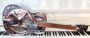 Dobro DM33D Hawaiian mit Deluxe Koffer von 1996